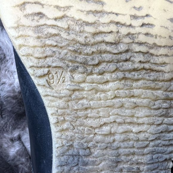 Everlane Womens Size 9.5 Leather Chelsea Boots Black Made in Italy Minimalist - Picture 7 of 8